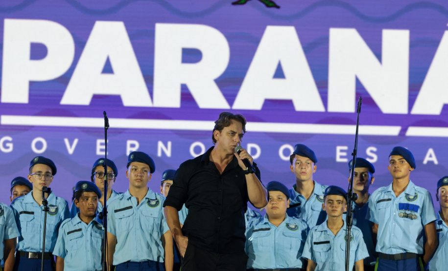 Coral do Colégio Cívico-Militar Professor Leandro Manuel da Costa