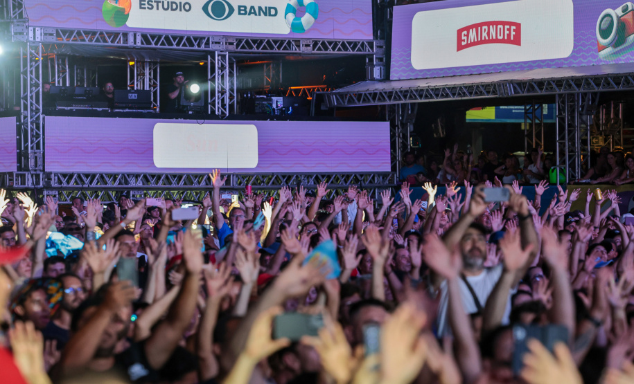 O cantor Eduardo Costa