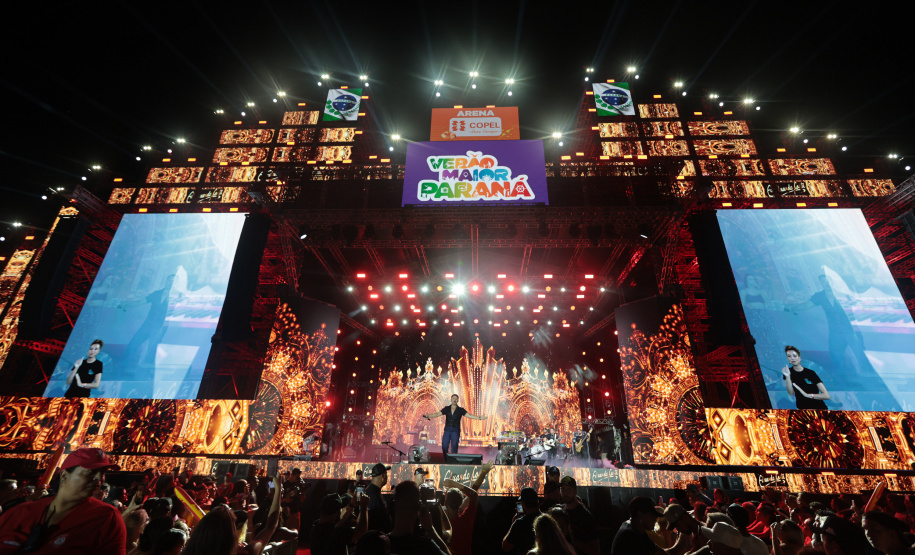 O cantor Eduardo Costa