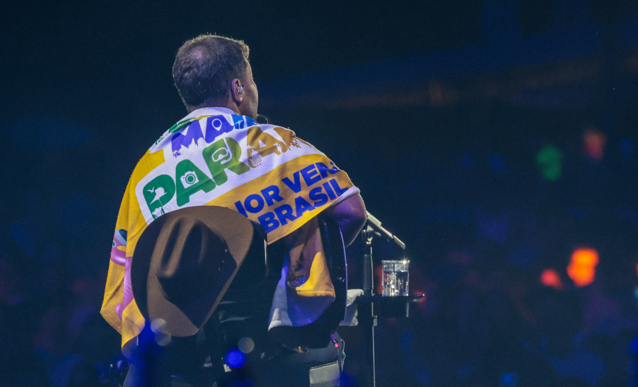 O cantor Eduardo Costa