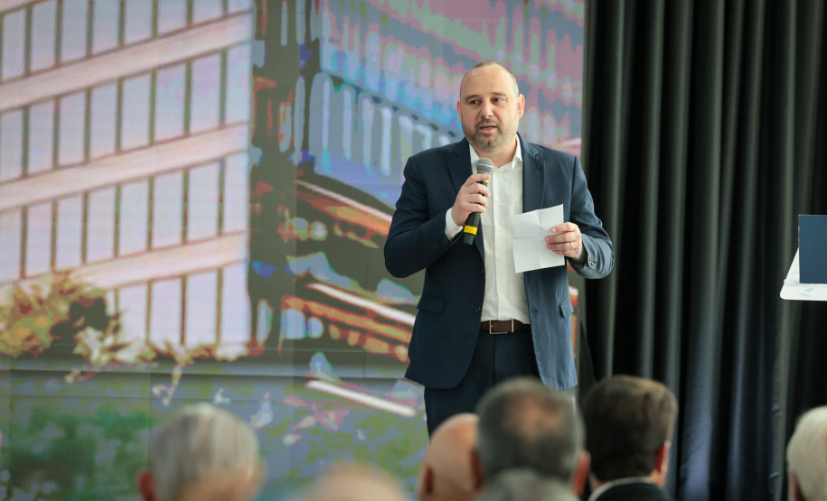 Anuncio TCS - Londrina