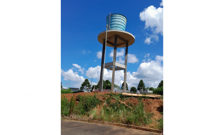 Abastecimento de água em Fernandes Pinheiro ganha reforço de 50% com novo reservatório