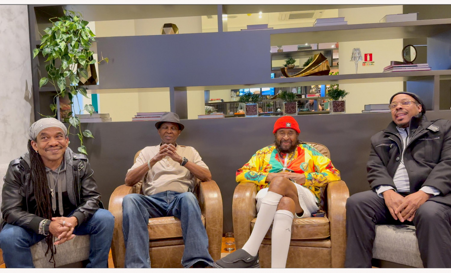 Banda Inner Circle entrevista hotel