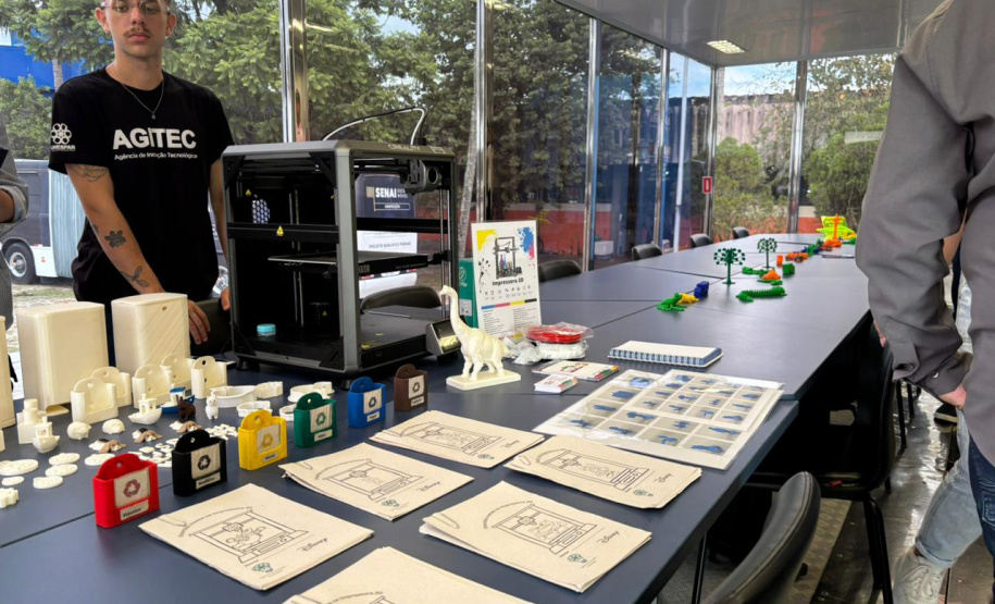 SEIA - Carreta da Inovação dá início a atividades em Paranaguá e Antonina