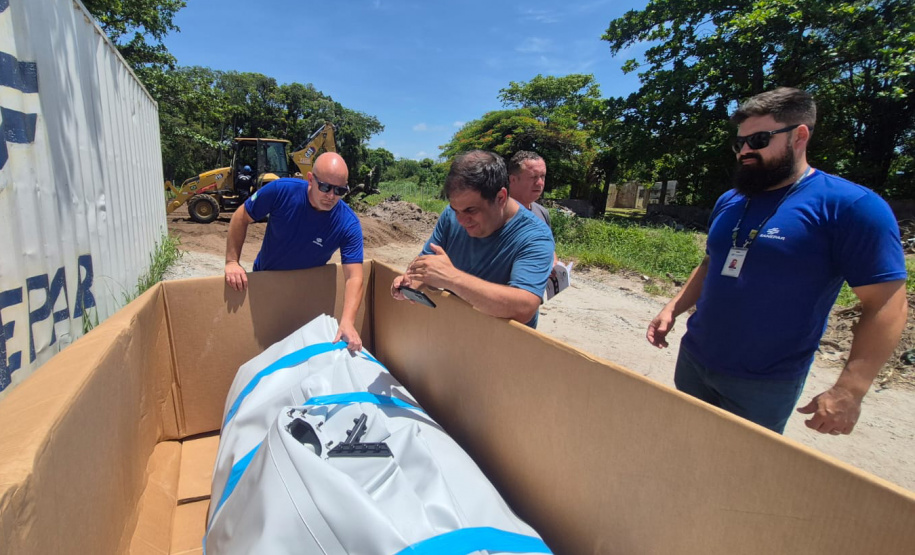 Em um dia, Sanepar instala reservatório para mais 250 mil litros d’água em Pontal do Paraná