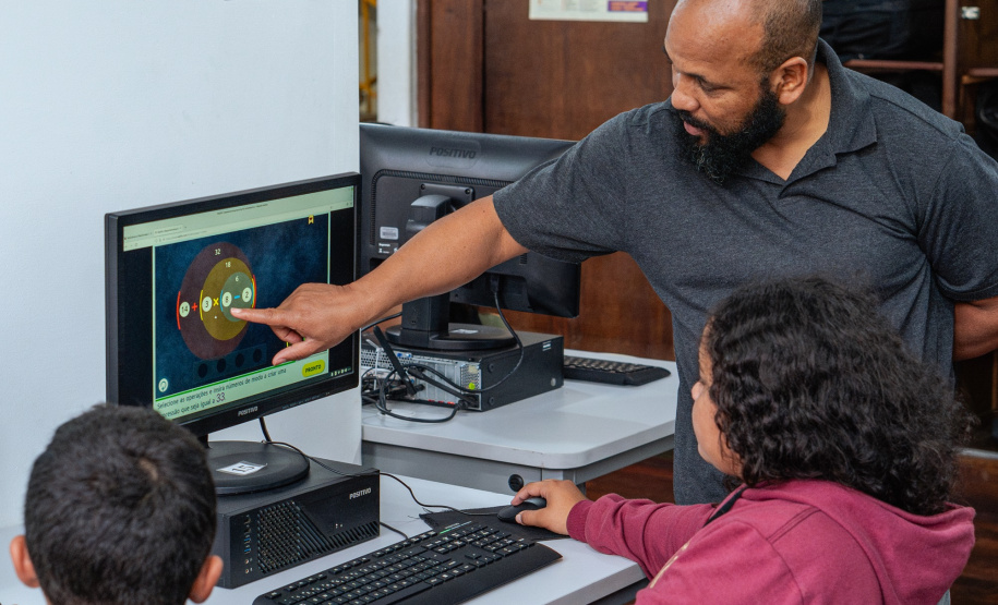 Seed-PR disponibiliza curso técnico de Inteligência Artificial para alunos da rede estadual