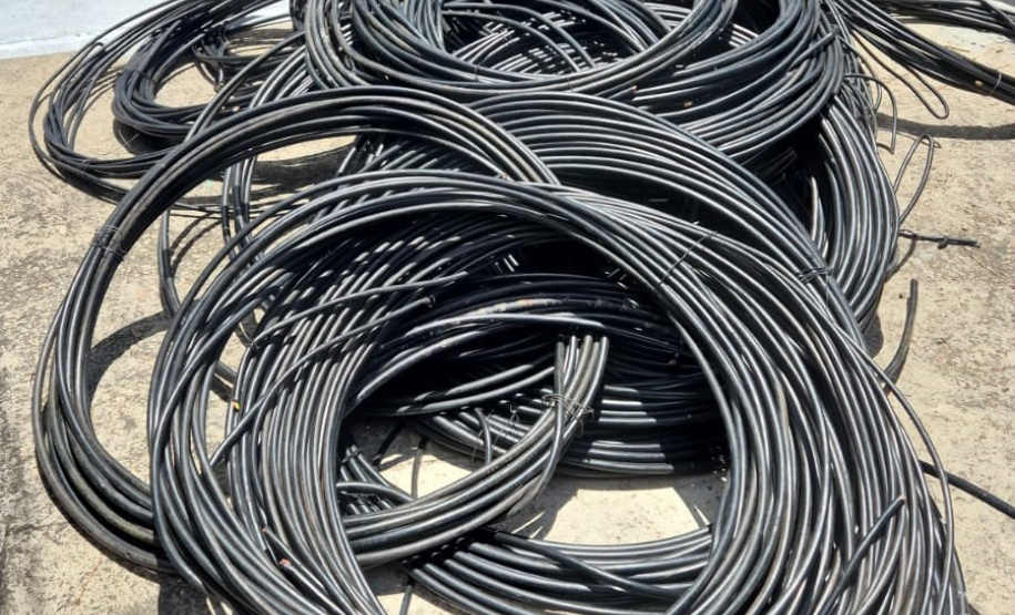 PCPR prende homem por receptação de localiza 1 tonelada de cabos de telefonia em Curitiba