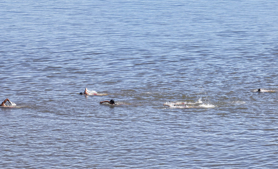 Troféu Elite movimenta Porto São José e treina bombeiros para resgates