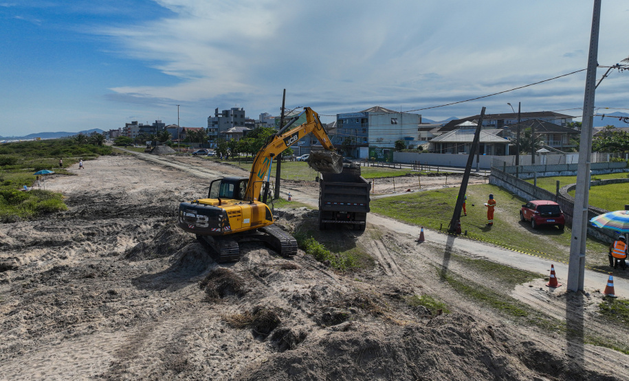 Já em andamento, obras de requalificação da orla de Pontal do Paraná vão melhorar balneários