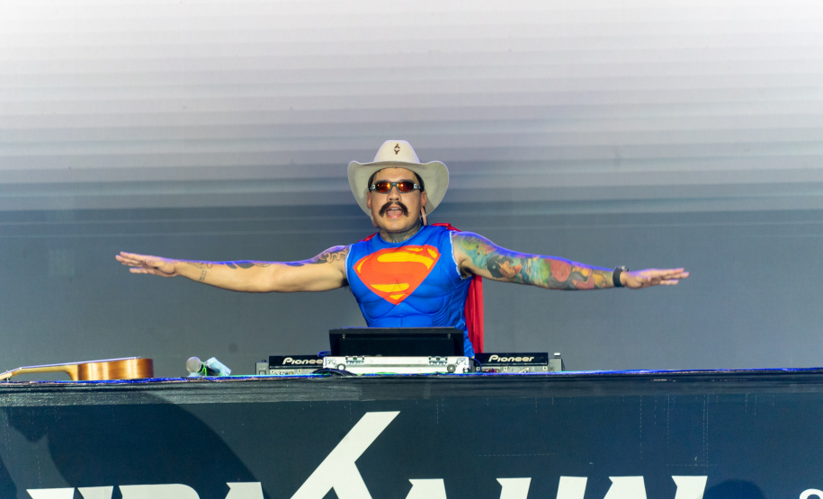 Shows Jiraya Uai e Gustavo Mioto