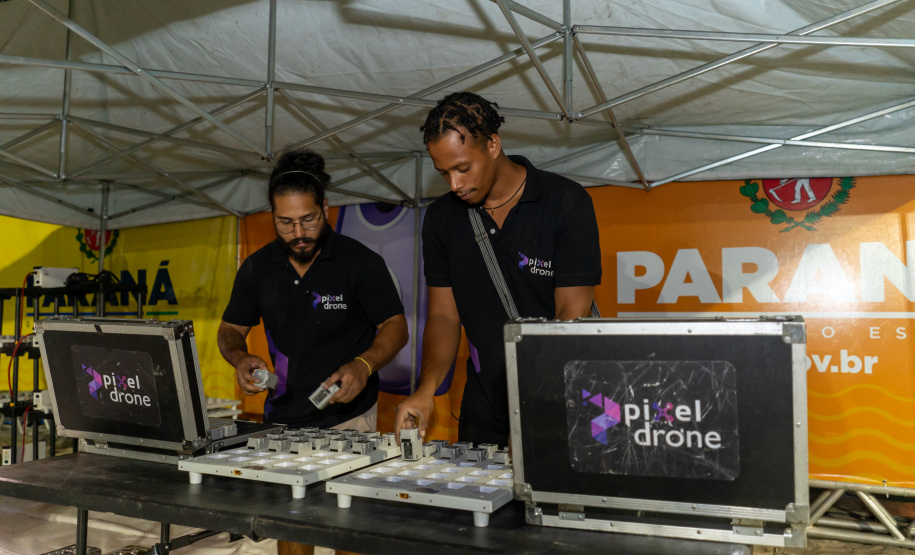 Chegada Drones para o show do Alok