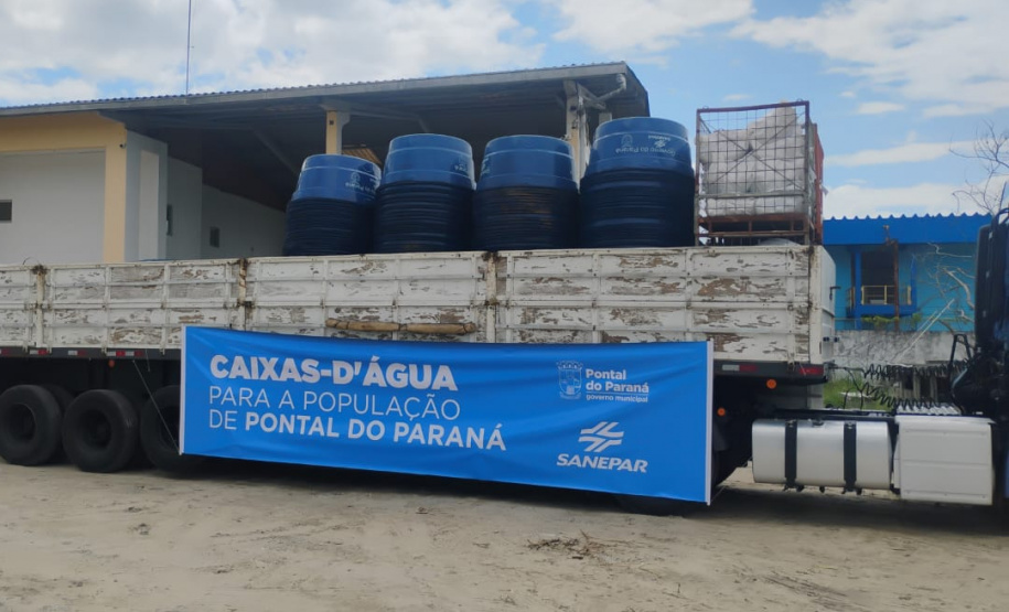 Sanepar entrega 1.500 caixas-d’água para atender famílias no Litoral