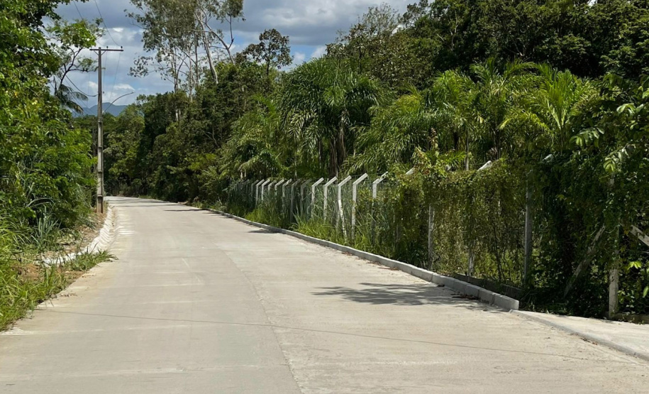 pavimentação em concreto da Estrada da América em Morretes.