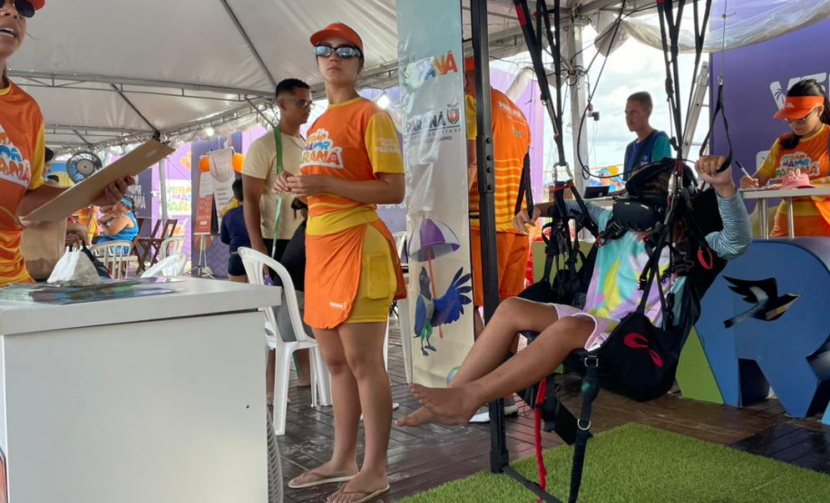 Posto de Atendimento de Caiobá amplia ações do Verão Maior e fortalece orientação turística aos veranistas