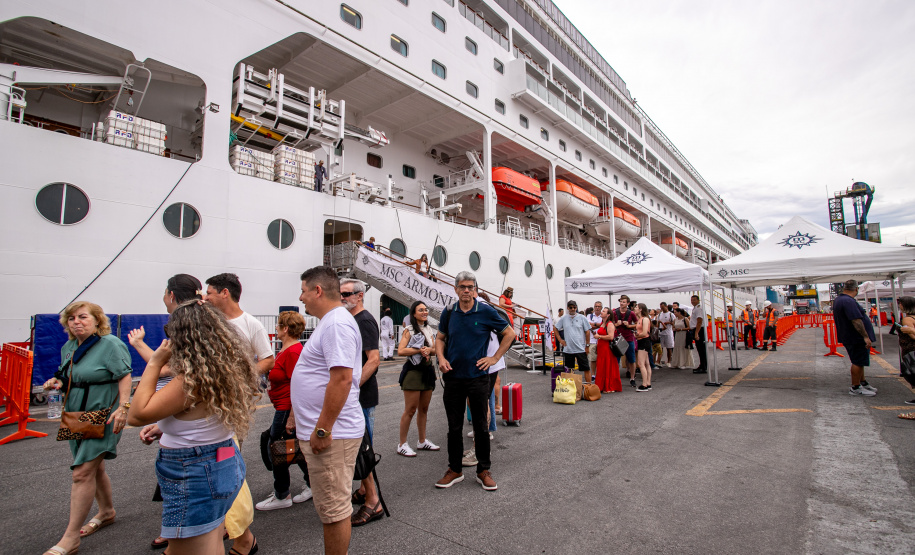 Porto de Paranaguá confirma a operação de navio de cruzeiro para a temporada 20262027