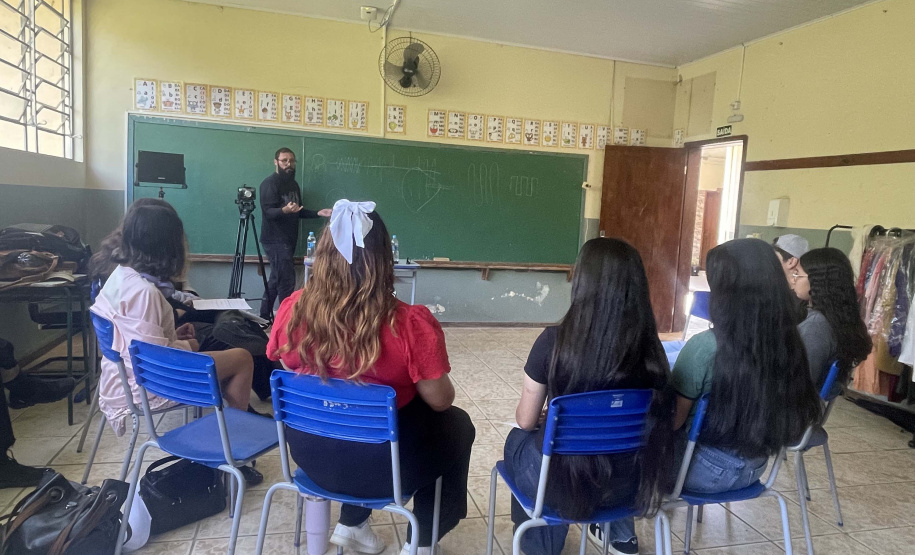 SEED - Durante as férias, Escola Rural de Cinema leva arte e aprendizado a estudantes do campo