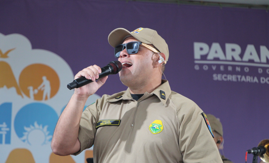 Nem a chuva afasta o público: Banda da PMPR agita o Palco Sunset em Shangri-lá