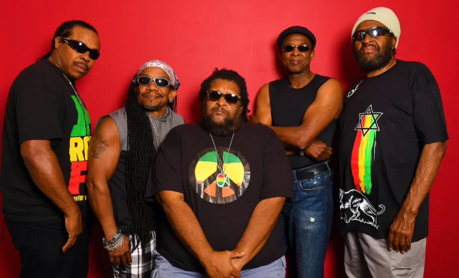 Pioneira e ícone do reggae internacional, banda Inner Circle é atração do Verão Maior