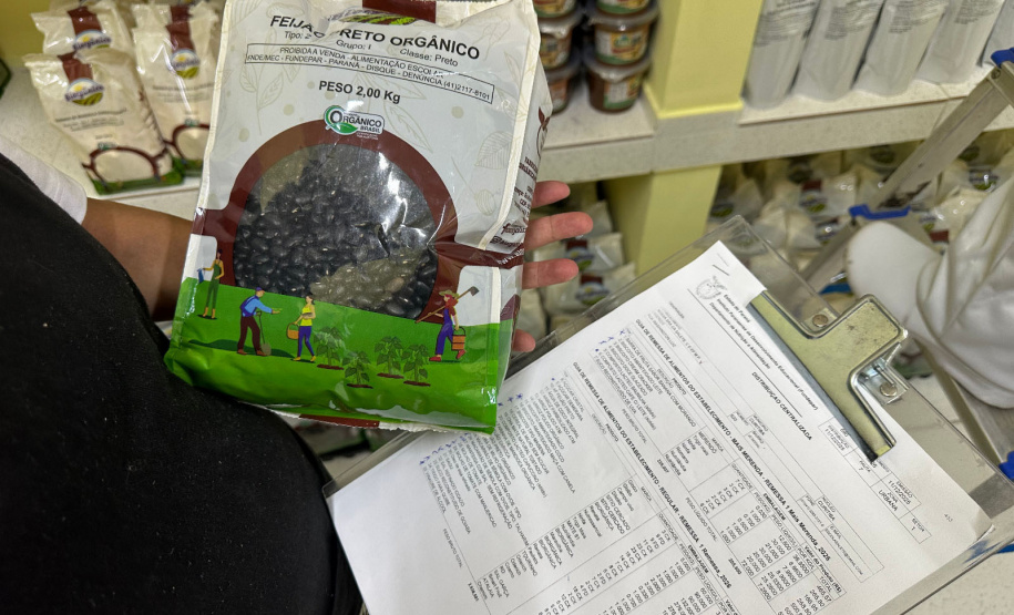 Colégios recebem primeira remessa de alimentos do ano com novidade da tecnologia ATM