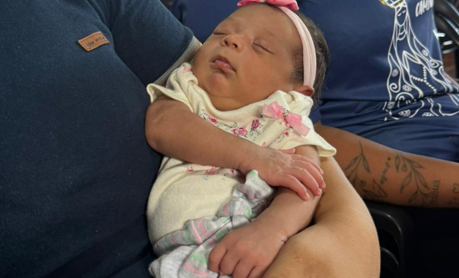 Nascer Bem: Estado inicia calendário de 2026 com entrega de 366 kits nas regiões Oeste e Sudoeste