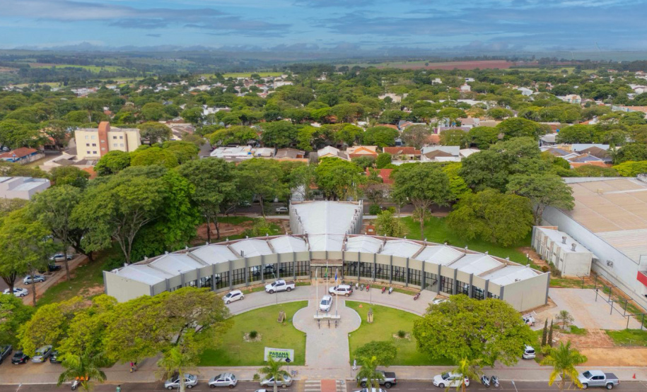 SECID - Governo Estadual investe mais de R$ 200 milhões em obras e equipamentos para Paços Municipais