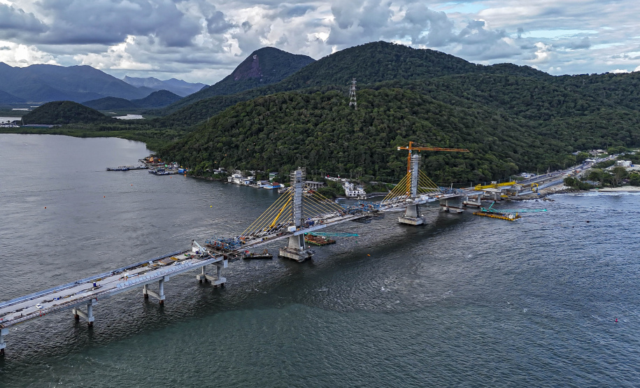 Reta final: veja como vai funcionar o encontro da parte estaiada da Ponte de Guaratuba