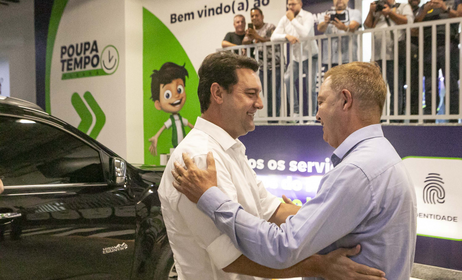 Mais praticidade: governador inaugura Poupatempo Paraná em Colombo