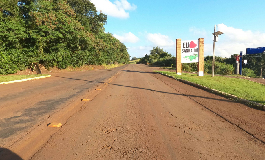PR-092 entre Santo Antônio da Platina e Andirá