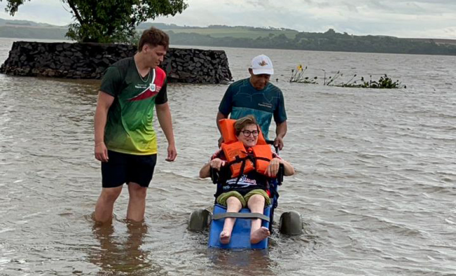 Praia Acessível supera 600 atendimentos nas duas primeiras semanas de Verão Maior
