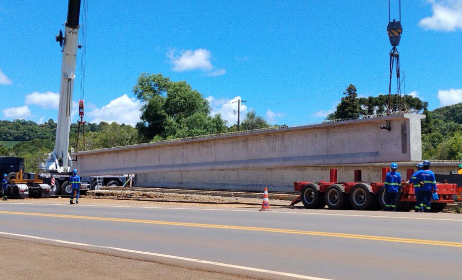 Construção de ponte na PRC-466 em Boa Ventura de São Roque