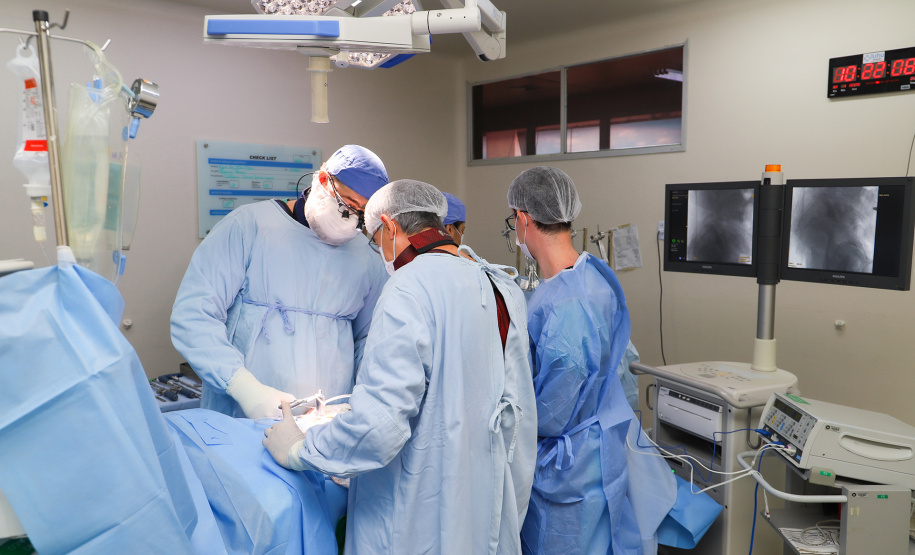 HU realiza pela primeira vez cirurgia de coluna com técnica ALIF