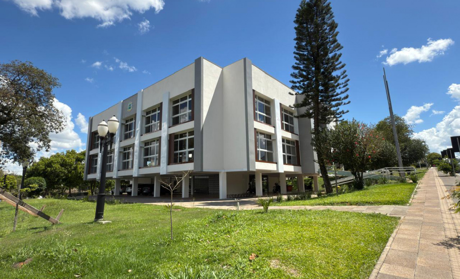 SECID - Governo Estadual investe mais de R$ 200 milhões em obras e equipamentos para Paços Municipais