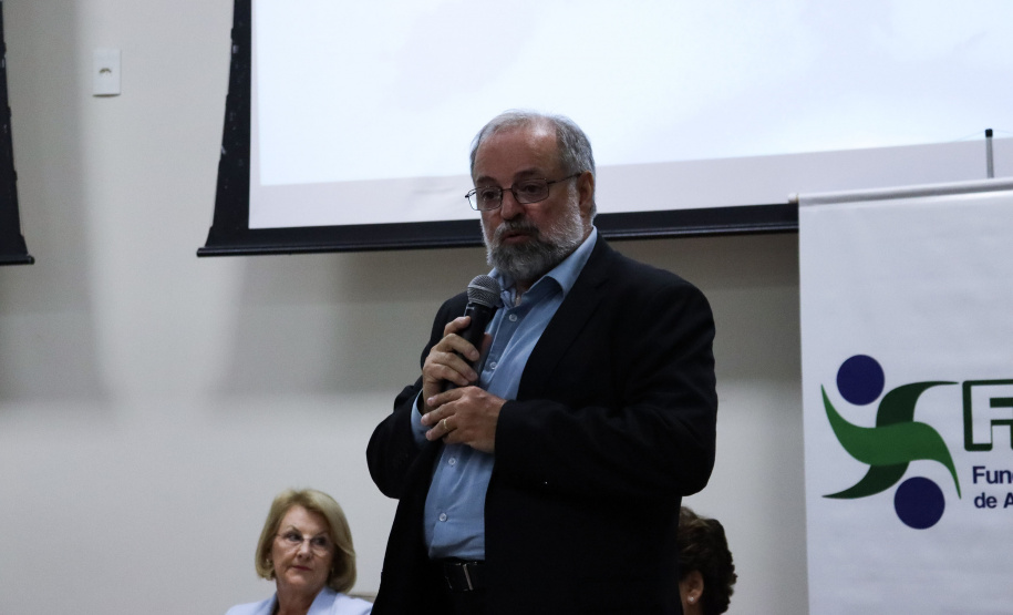 SEIA - Estado oficializa abertura da vertical de saúde do Sistema Paranaense de Inovação