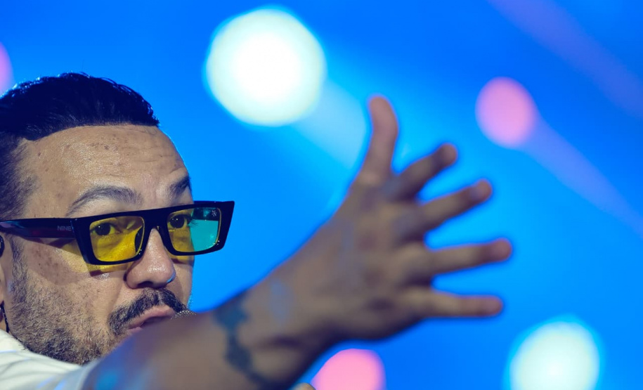 JEITO MOLEQUE E BELO