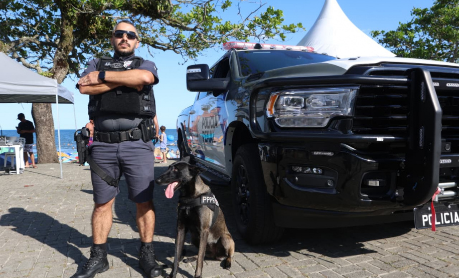 Cães da Polícia Penal reforçam segurança no litoral durante o Verão Maior Paraná
