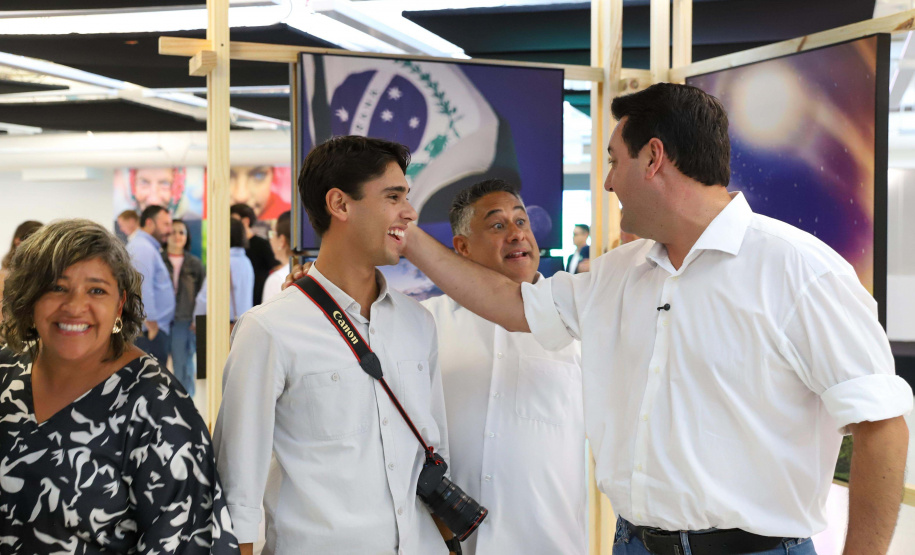 Governador participa de abertura da mostra fotográfica “Instante do Olhar”, no MON