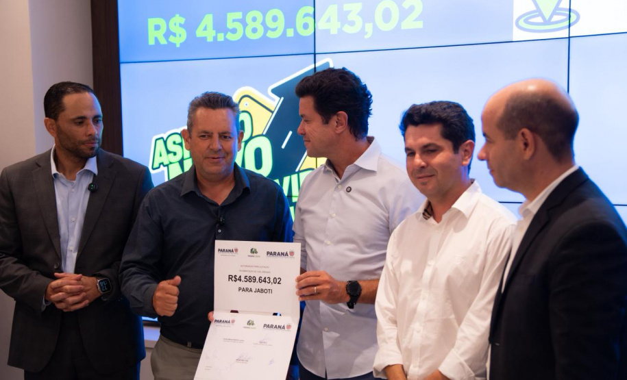 SECID - Estado autoriza mais R$ 197 milhões para pavimentação em 15 municípios