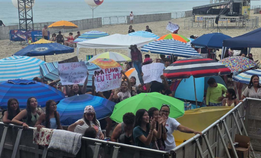 Público madruga e garante lugar para show de Ana Castela no Litoral