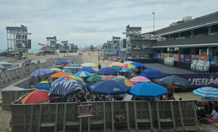 Público madruga e garante lugar para show de Ana Castela no Litoral