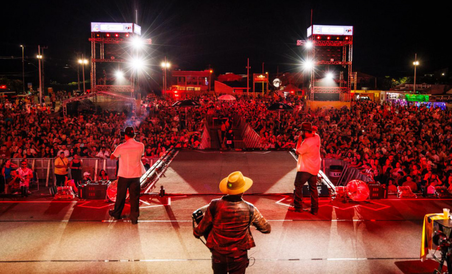 Show Leo e Raphael e Murilo Huff