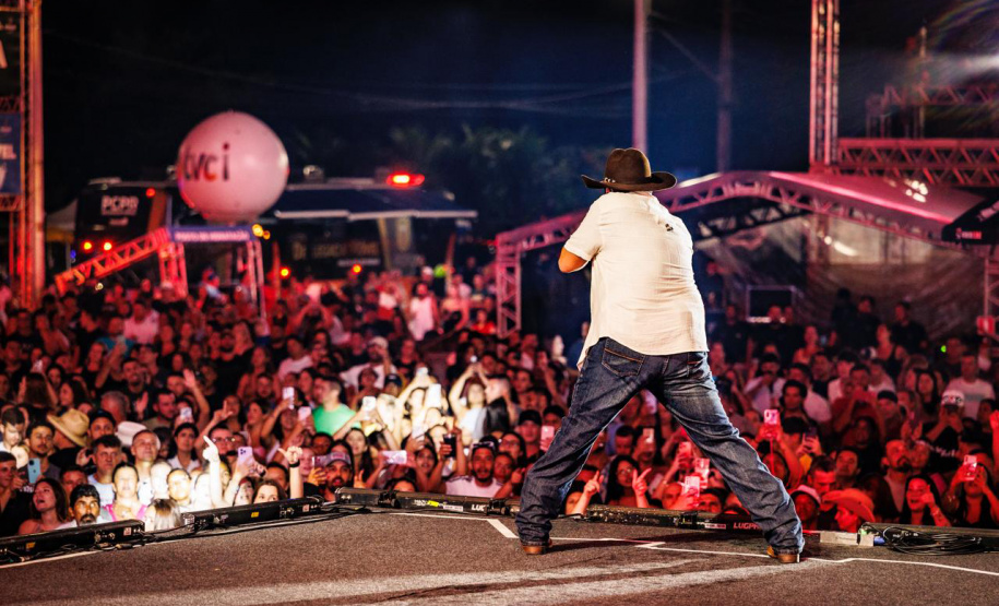 Show Leo e Raphael e Murilo Huff