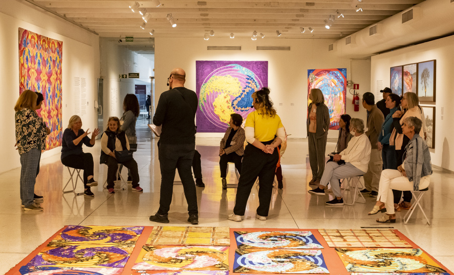 Programa “Arte para Maiores” explora a arquitetura do MON no mês de março