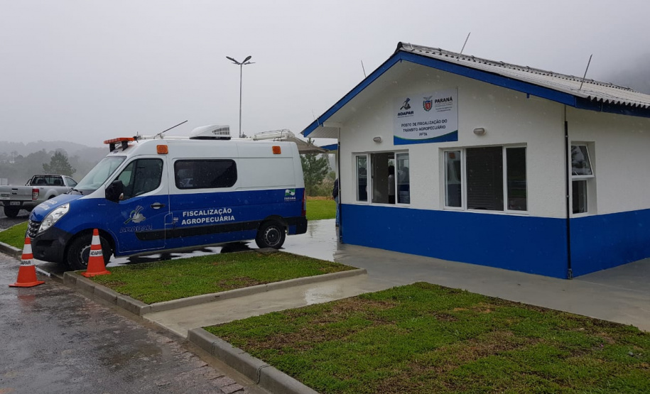 Portaria da Adapar desativa postos de fiscalização do trânsito agropecuário e moderniza atividades