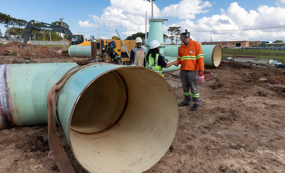 Curitiba constrói maior reservatório em aço da América Latina