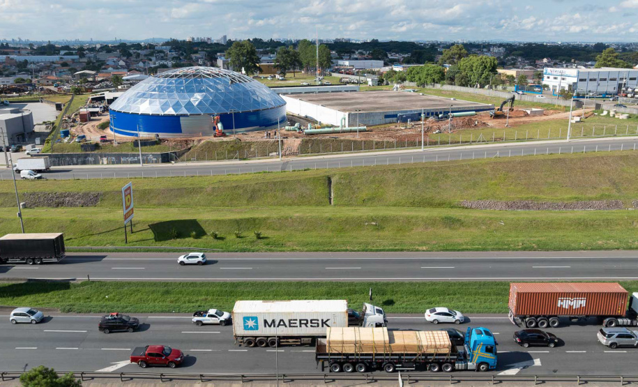 Curitiba constrói maior reservatório em aço da América Latina