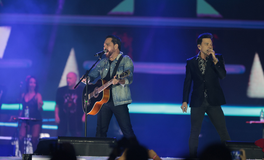 Zezé Di Camargo e Luciano  - Verao Maior Parana