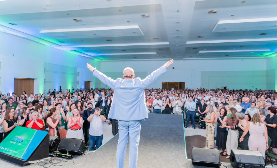 Secretaria da Educação reúne diretores da rede estadual para debater recomposição da aprendizagem e família na escola