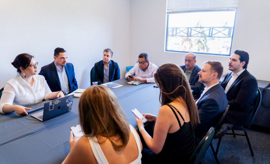 SEED - Referência internacional: comitiva do México visita o Paraná para conhecer modelo de ensino de Inglês