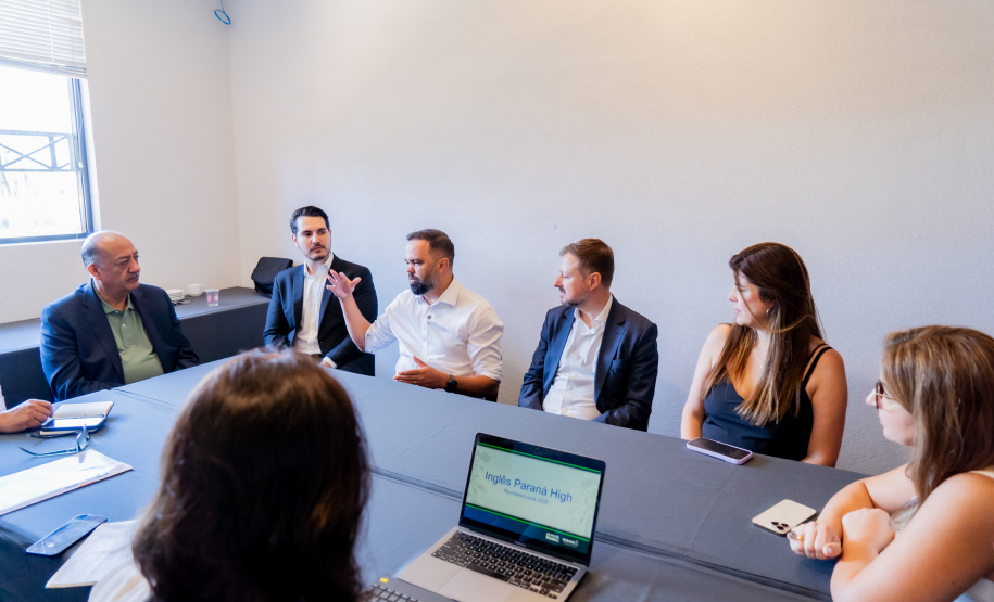 SEED - Referência internacional: comitiva do México visita o Paraná para conhecer modelo de ensino de Inglês