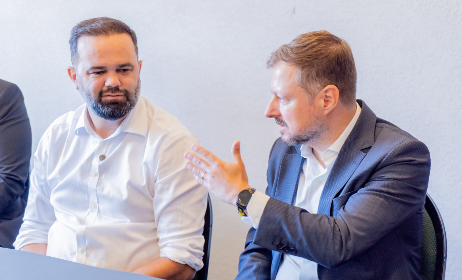 SEED - Referência internacional: comitiva do México visita o Paraná para conhecer modelo de ensino de Inglês